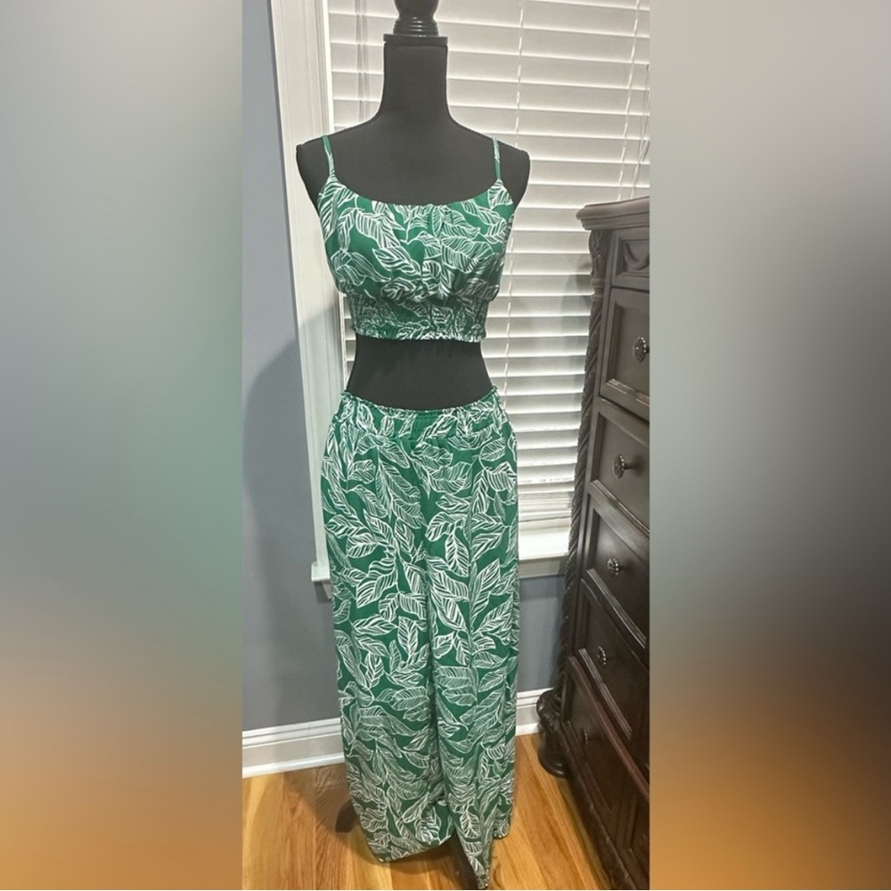Pink Lily Heart of Paradise Two Piece Set, Green - S